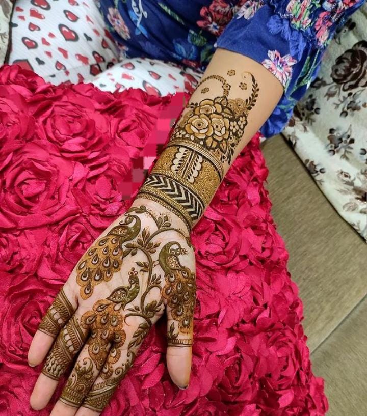 mehndi design : Hariyali Teej के मौके पर लगाएं खूबसूरत मेहंदी, यहां देखें  डिजाइन